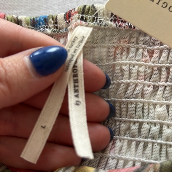 NWT Cropped Smocked Floral Shirt - Picture 5 of 8